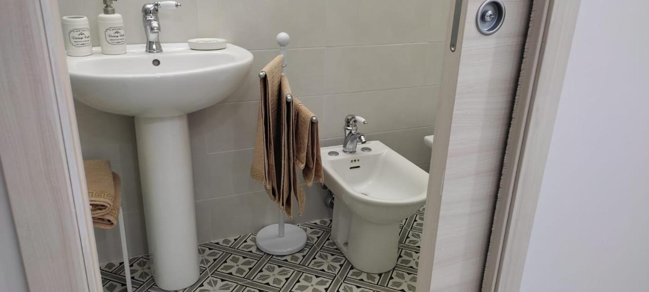 Le 3 Dee Bed & Breakfast Reggio di Calabria Dış mekan fotoğraf